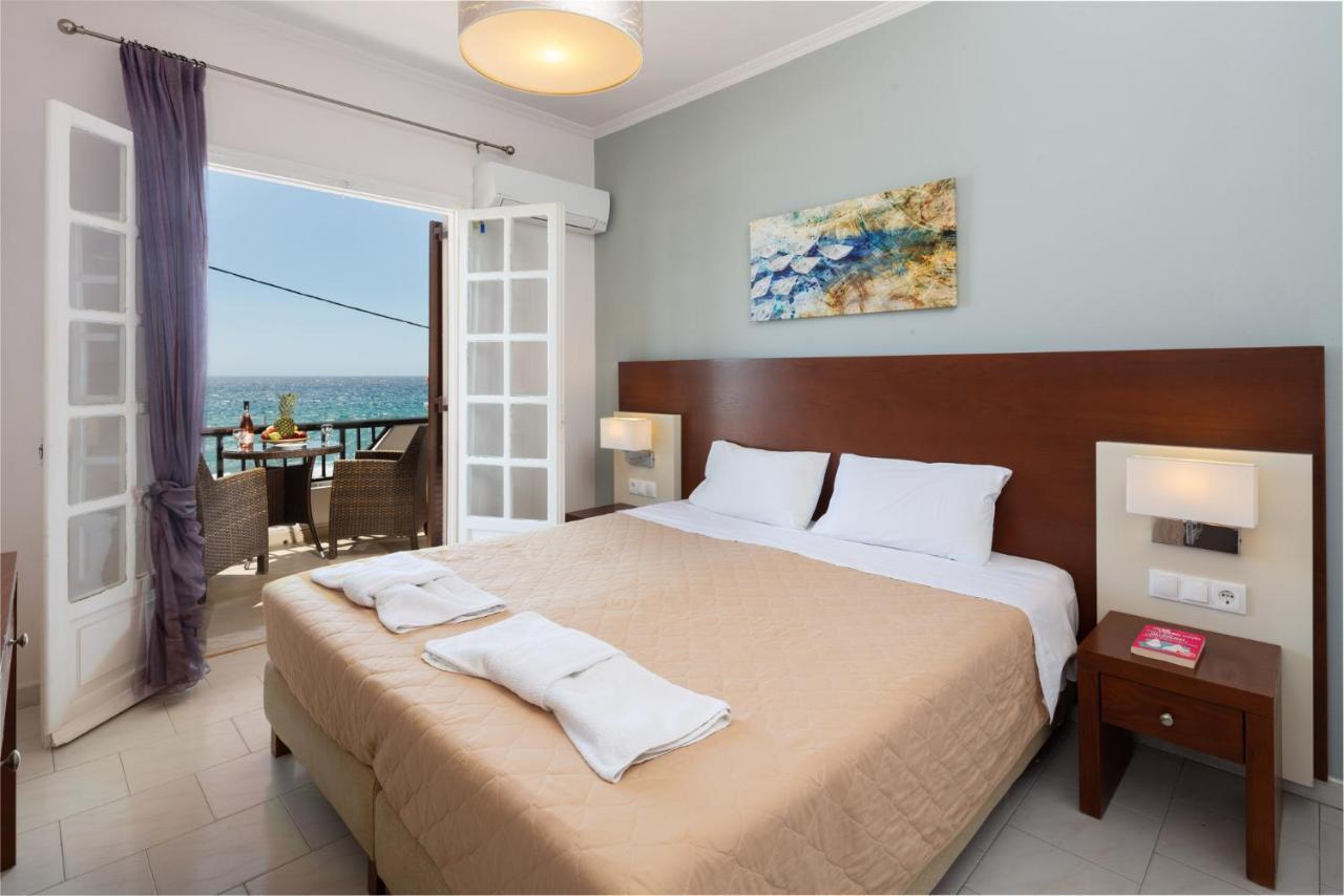 Dandidis Seaside Pension Agios Gordios  Exterior photo